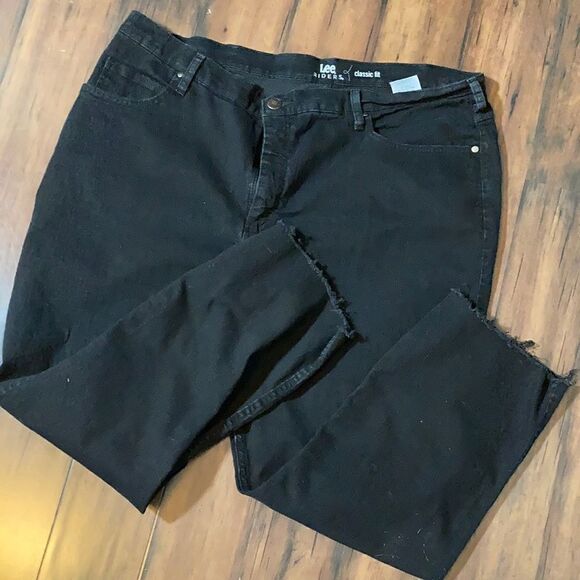 Lee Riders Classic Fit Distressed Hem Black Jeans Size 22 - Picture 2 of 2